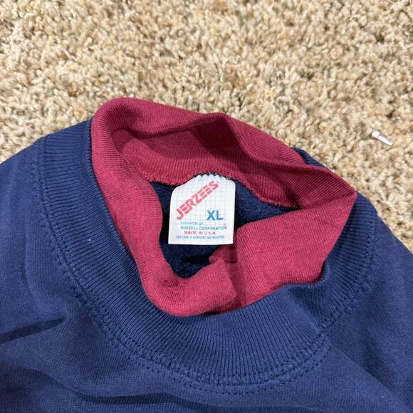 Wisconsin University Big W Embroidered Plaid Double Neck Grandma Crewneck Sz.XL - Picture 2 of 7